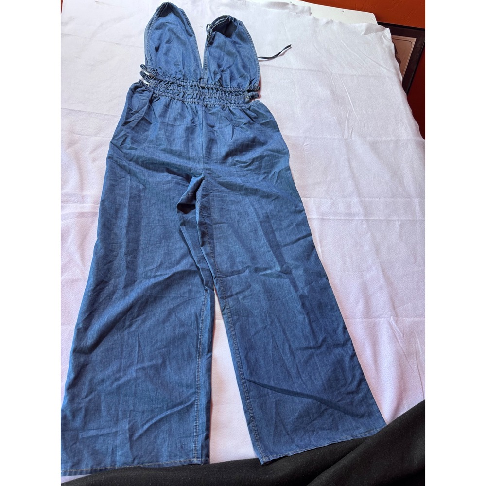 Indulge In Style Denim Jumpsuit XL Blue Wide Leg Halter V-Neck Smocked Waist